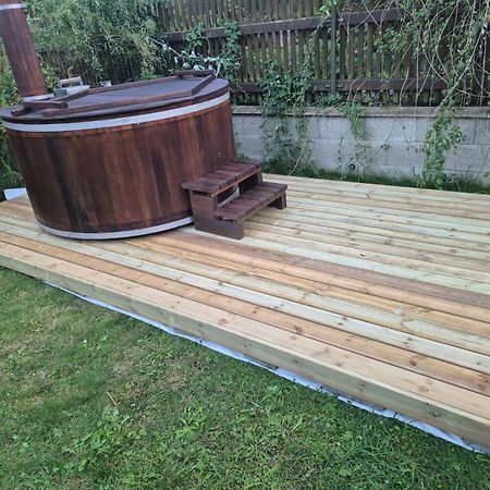 Chataudedka Sk - 4 Person - Bathtub ฮราบูชิเซ ภายนอก รูปภาพ